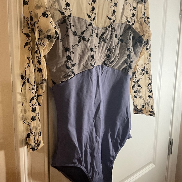 Women’s Floral  long sleeve leotard size medium - Picture 1 of 6